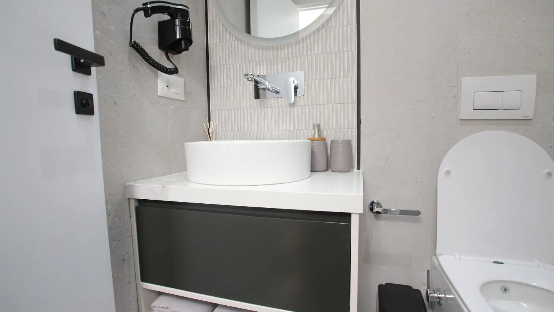 Appartamento Luxurious Studio-Apartment Durrës Albania